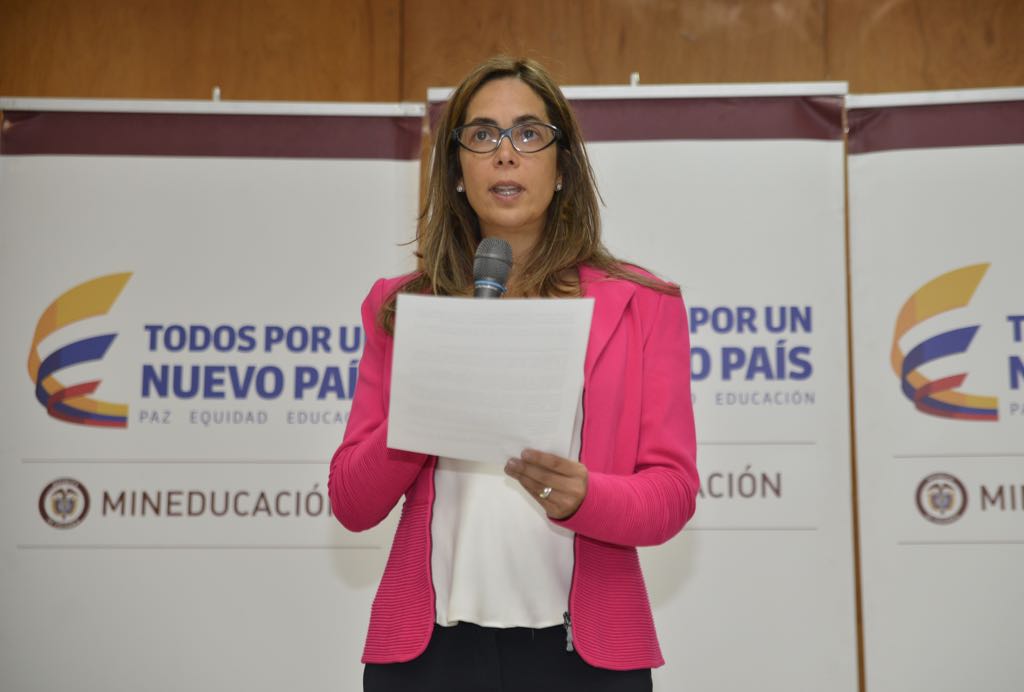 Renunció Gina Parody al Ministerio de Educación