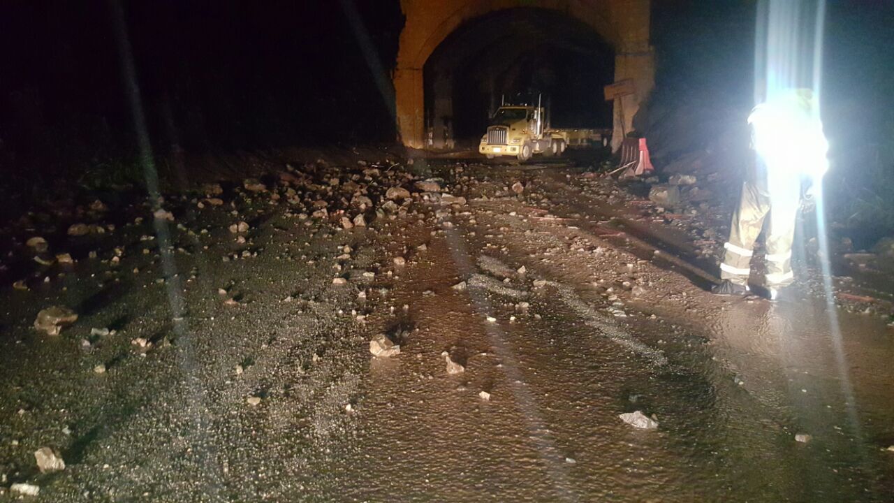 Traumatismo en la vía Alejandro Cabal Pombo por derrumbes y construcción de doble calzada en Cisneros