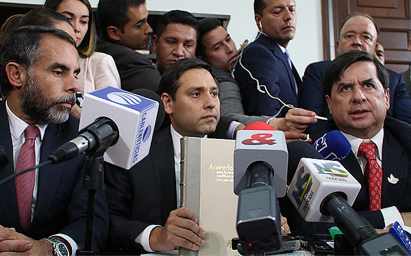 Refrendación será de cara al país y sin 'pupitrazos': Presidente del Senado