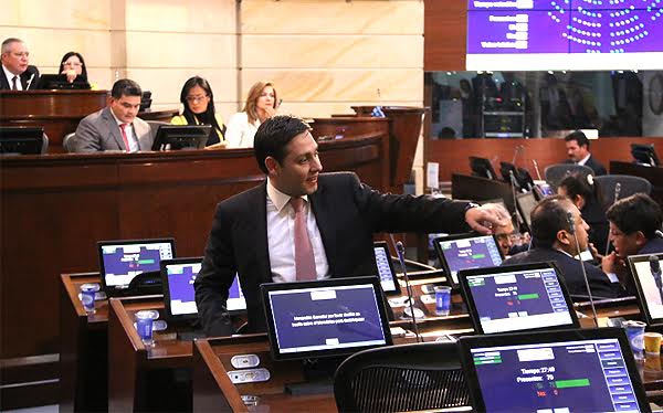 Senado refrendó Acuerdos de Paz entre Gobierno nacional y las Farc