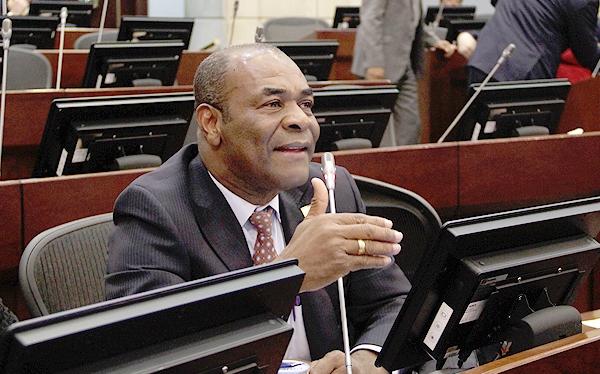 Ponencia del Senador Edinson Delgado deja a un paso de ser aprobada reducción de aportes a salud de pensionados