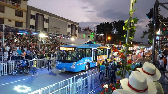 Celsia y Epsa encendieron en la Feria de Cali el segundo prototipo de bus eléctrico y 100 % colombiano