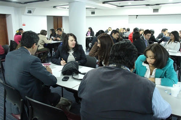 Aún no se ha incrementado el salario de los servidores públicos para 2017