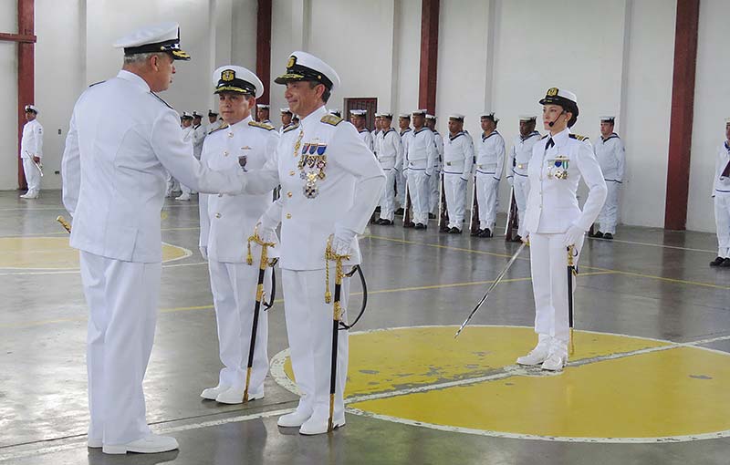Se realizó la ceremonia de relevo en el comando de la Fuerza Naval del Pacífico