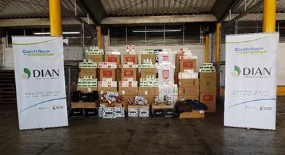 DIAN aprehendió en Buenaventura mercancía avaluada en 320 millones de pesos