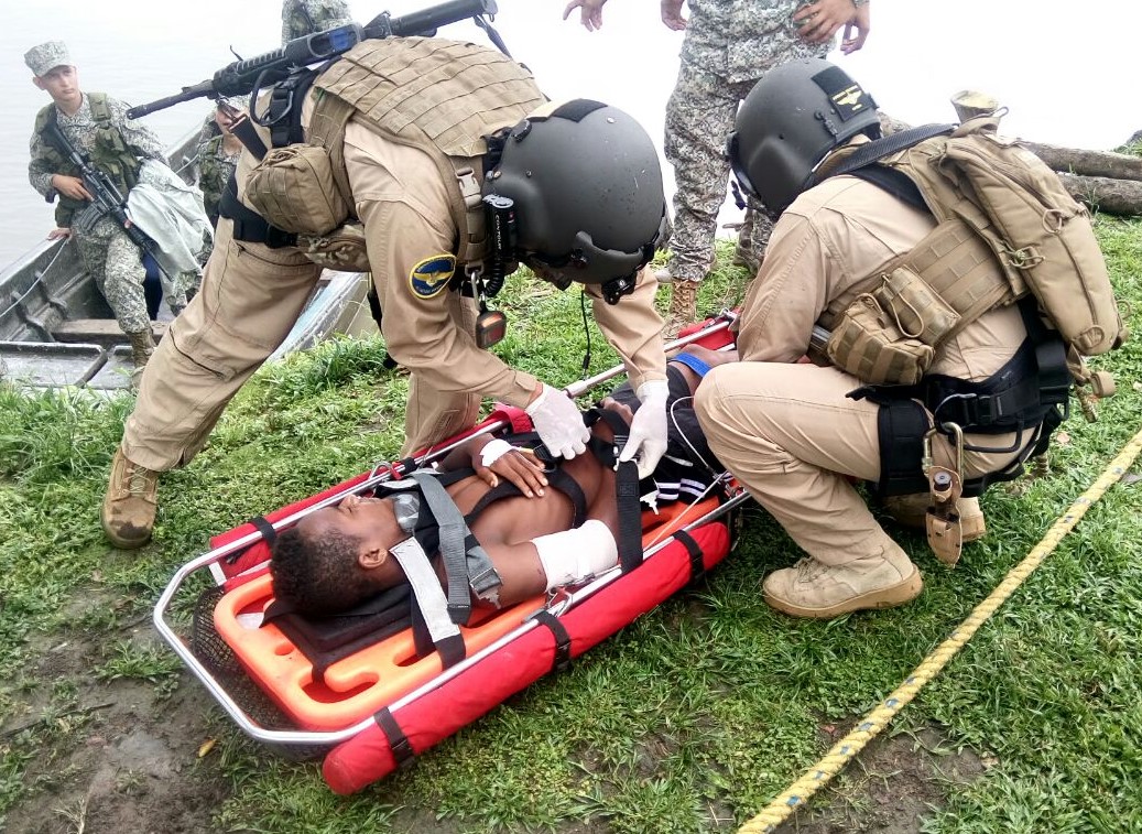 La Armada Nacional evacuó menor de edad herido al parecer por integrantes del ELN
