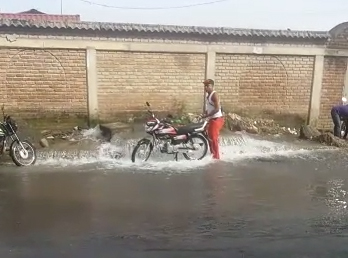 Se presentó un da&ntilde;o en tubería matriz de agua potable en el sector del antiguo retén