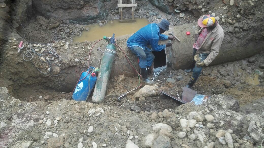 Avanza reparación de da&ntilde;o en tubería matriz de agua de 39 pulgadas en planta de Venecia