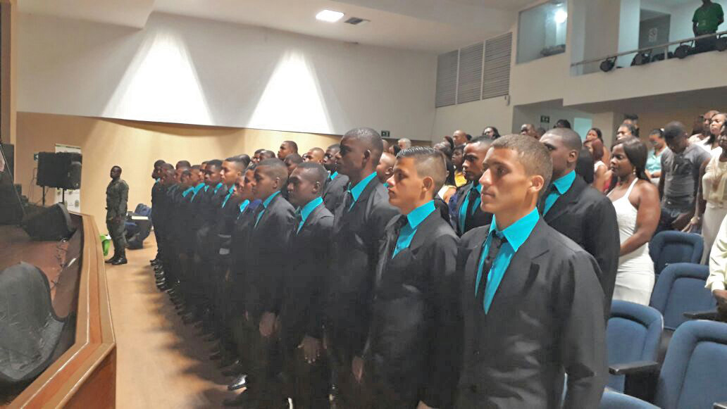 45 Auxiliares Bachilleres de Policía culminaron su servicio a la comunidad