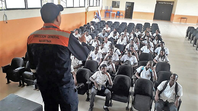 Capitanía de Puerto de Guapi fomenta en las nuevas generaciones la conciencia ambiental
