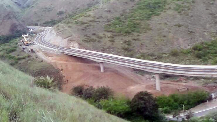Gobierno nacional puso en operación viaducto en sector de la balastrera entre Loboguerrero y Buga