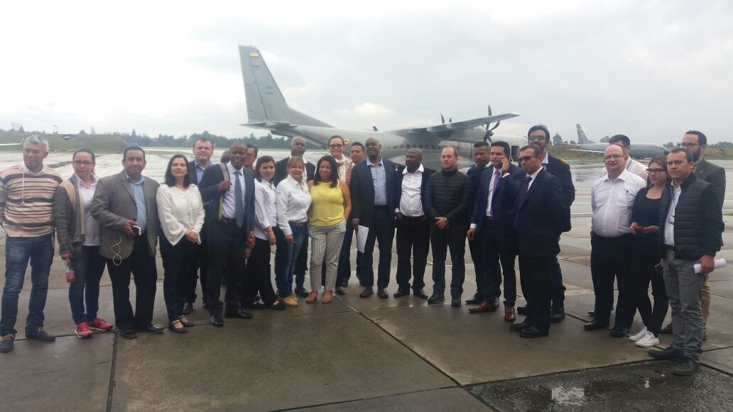 Comisión del Gobierno nacional no pudo llegar por mal tiempo en aeropuertos de Buenaventura y Bogotá