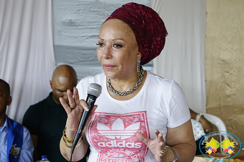 “Aquí no hay nadie que esté cuerdo, que esté de acuerdo con las EPS”: Piedad Córdoba