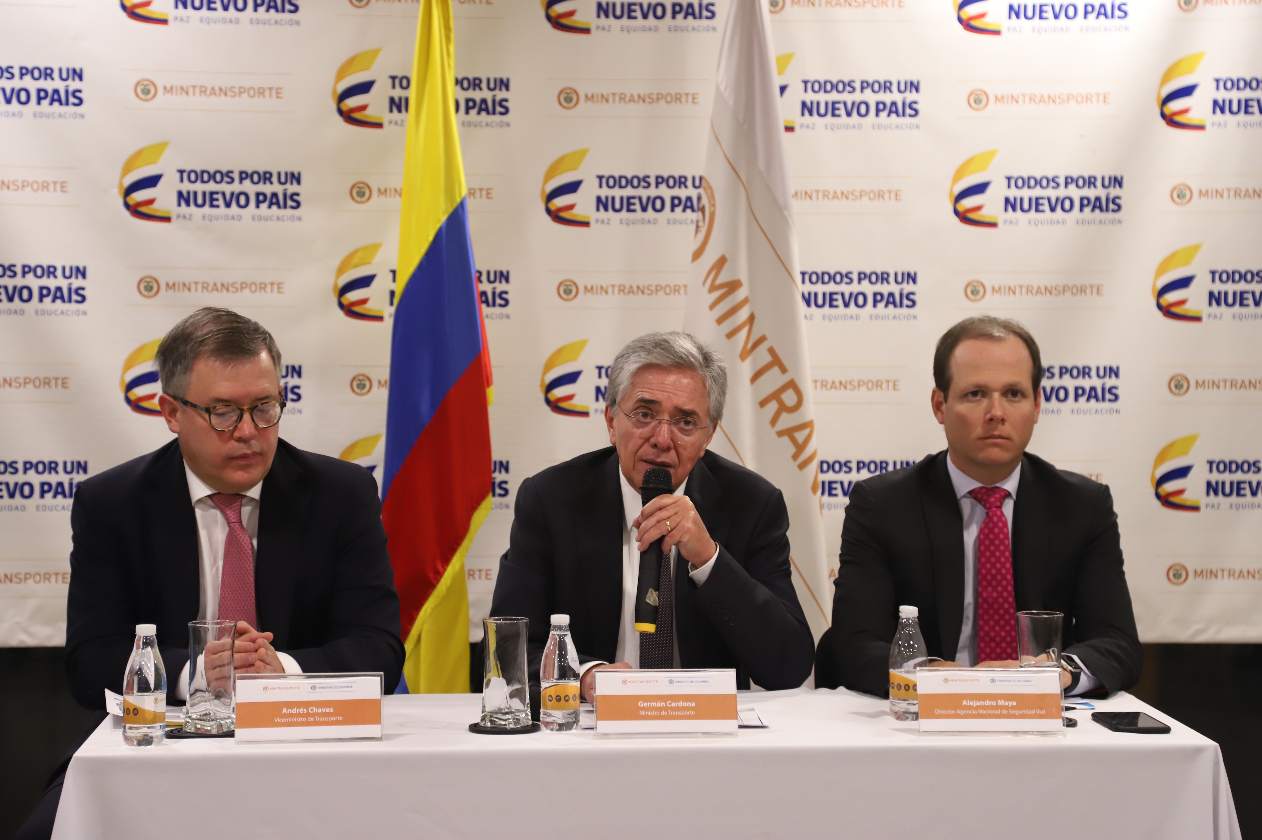 Mintransporte lanza plan para fortalecer seguridad vial en temporada de fin de a&ntilde;o
