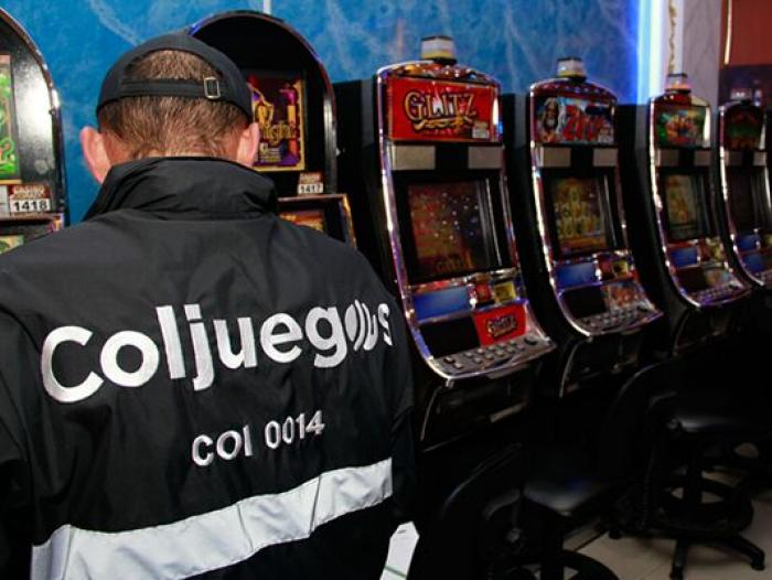 Policía y Coljuegos decomisan 52 máquinas tragamonedas ilegales que evadían más de $ 146 millones anuales en 3 casinos en el Valle del Cauca