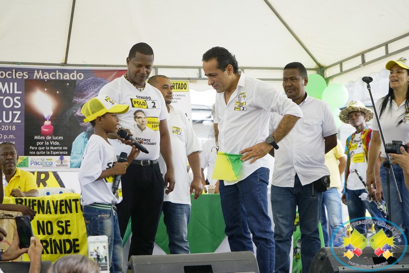 Un buen número de bonaverenses respaldaron el lanzamiento de la campa&ntilde;a al Senado de Alexander López Maya
