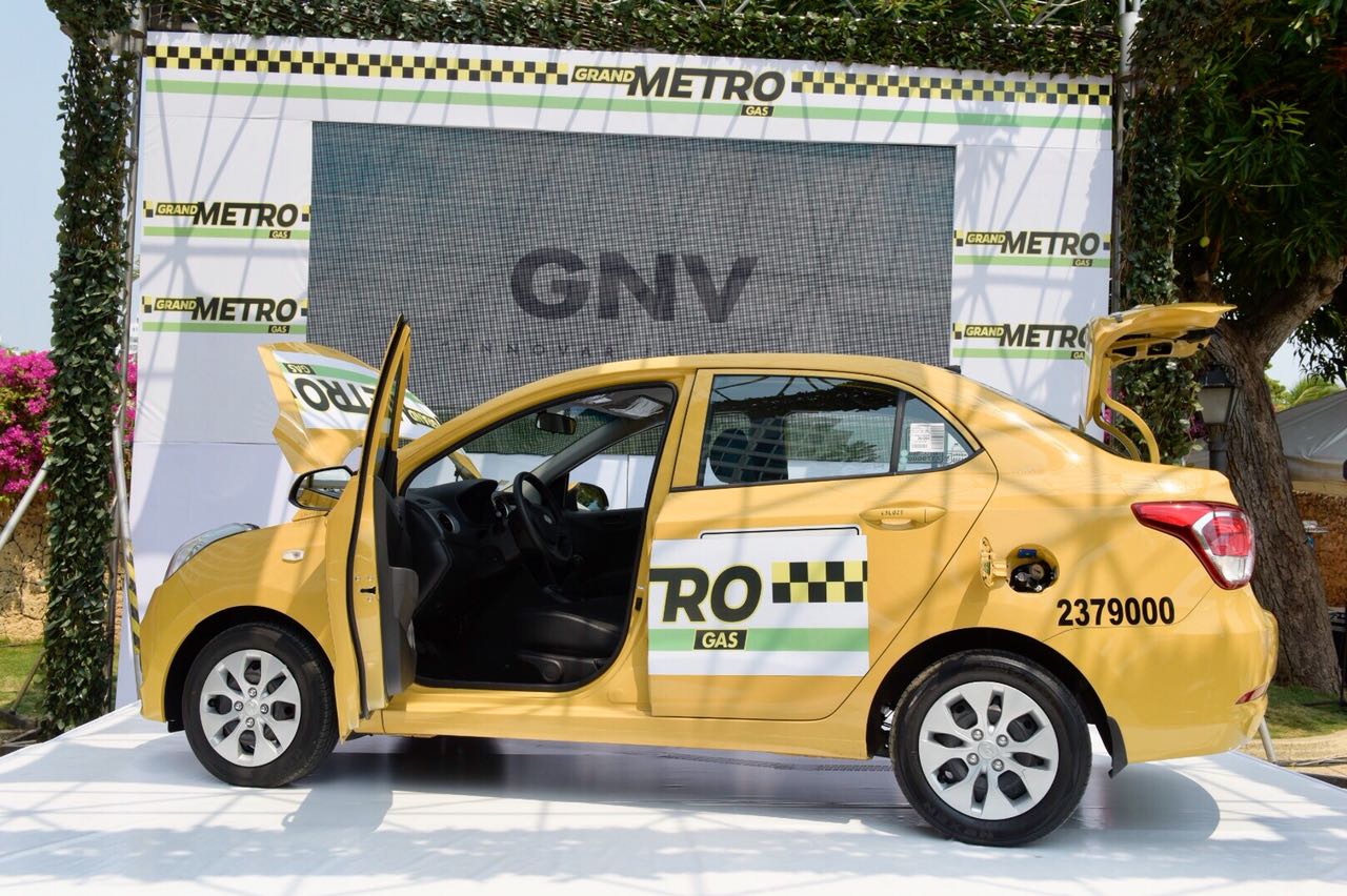 Se anuncia en el Congreso de Naturgas la entrada al mercado del primer taxi propulsado 100% con gas natural