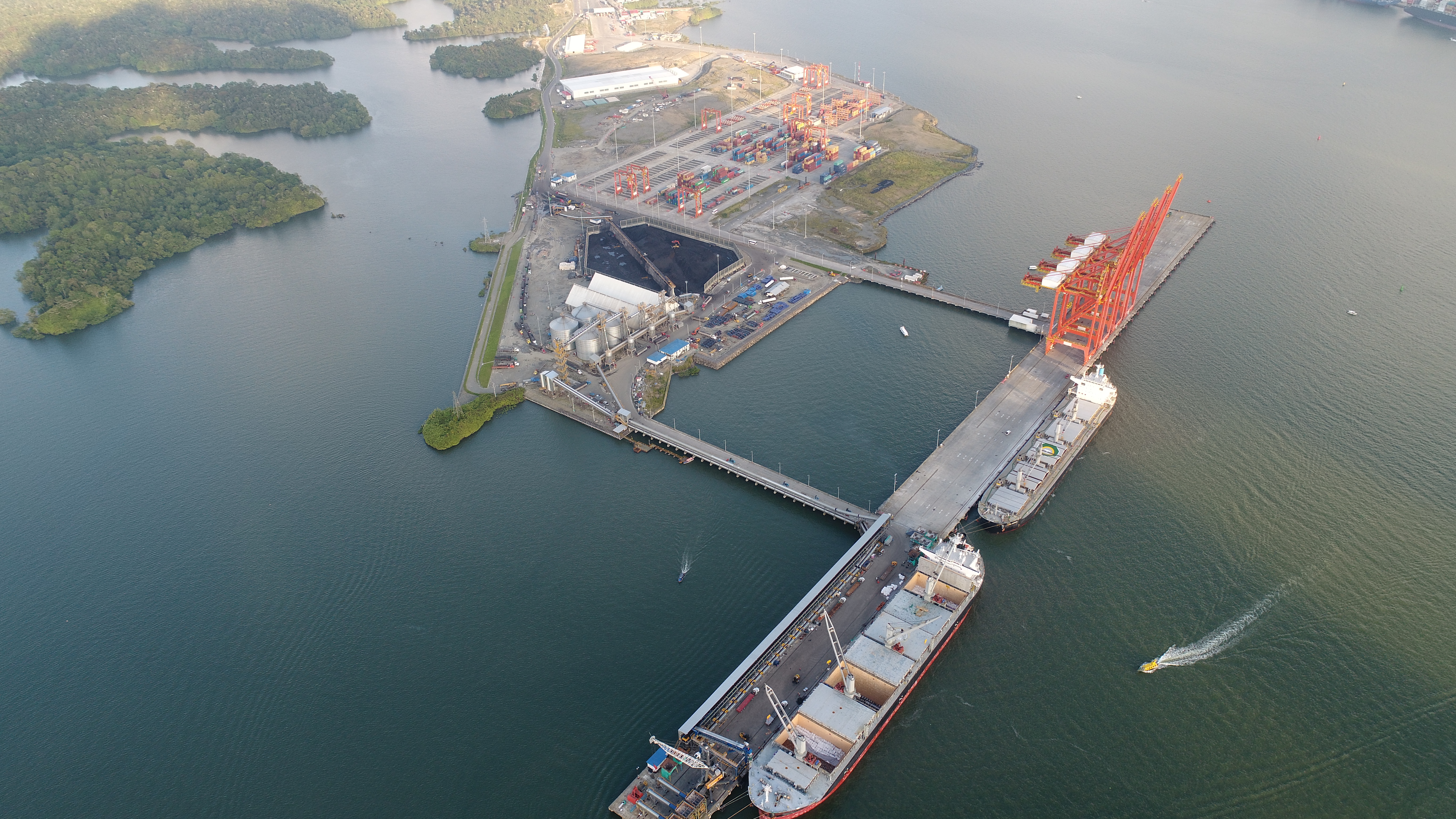 Terminal COMPAS Aguadulce realiza embarque récord de carbón desde Buenaventura
