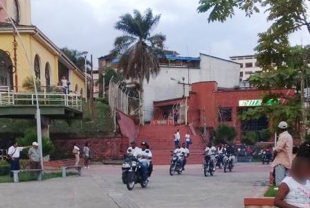 Alcalde encargado responde a cuestionamientos sobre caravanas de motociclistas y la realización de verbenas