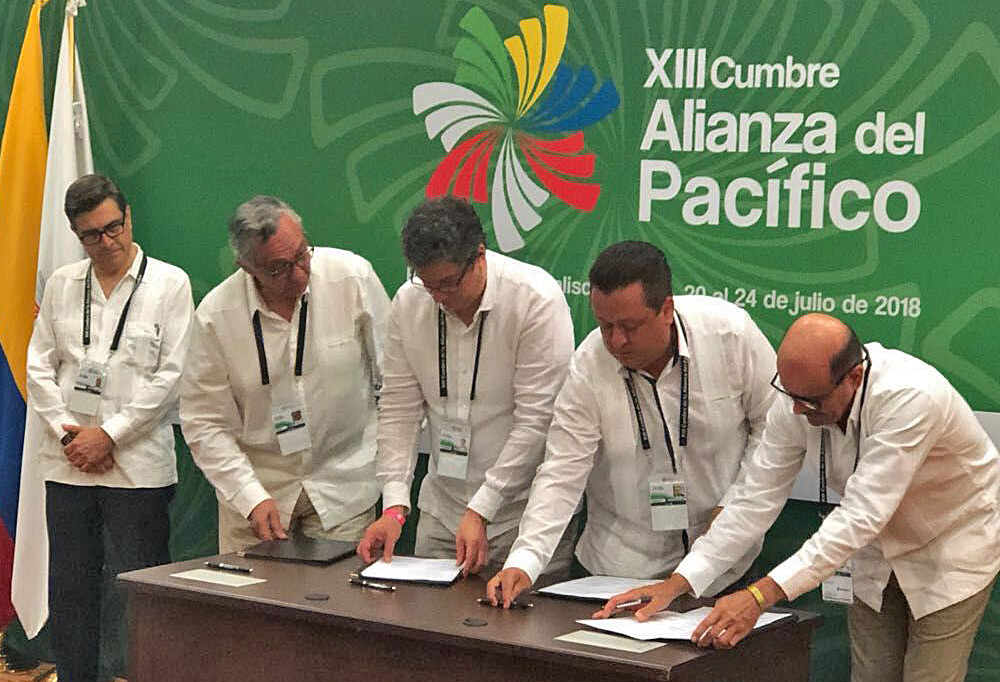 La Alianza del Pacífico firma el primer arreglo multilateral de reconocimiento mutuo