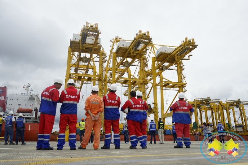 Arribaron a la Sociedad Portuaria Buenaventura 3 nuevas grúas pórtico para mejorar su atención a buques portacontenedores