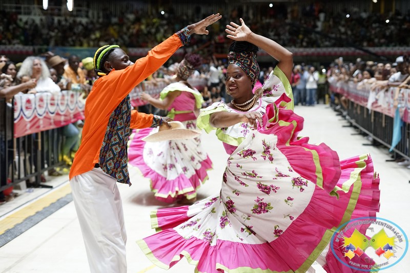 Como todos los a&ntilde;os, con Mano'e Currulao del Instituto Popular de Cultura de Cali se inició el Festival Petronio Álvarez