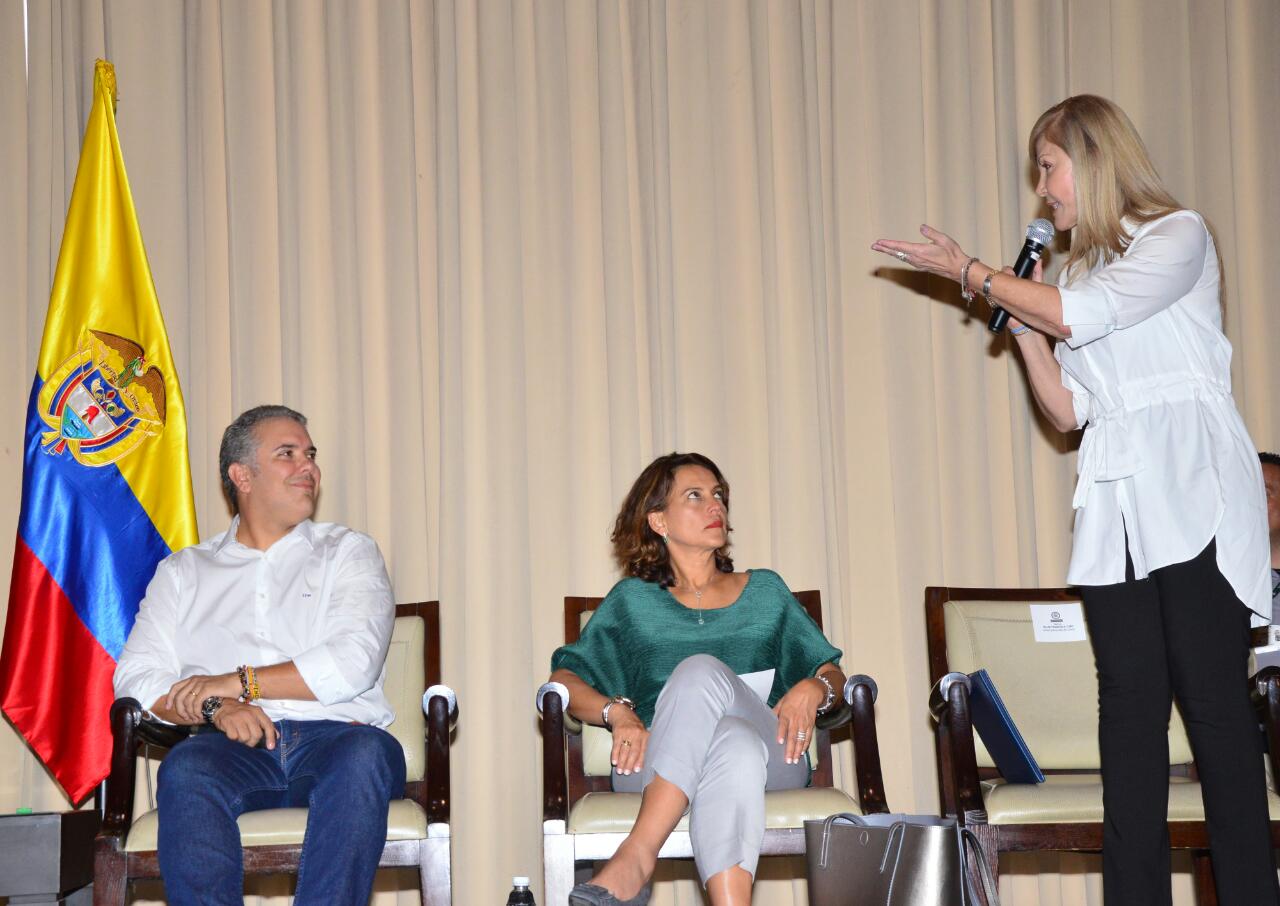 Gobernadora pidió al Presidente Duque incluir proyectos del Valle en Plan Nacional de Desarrollo