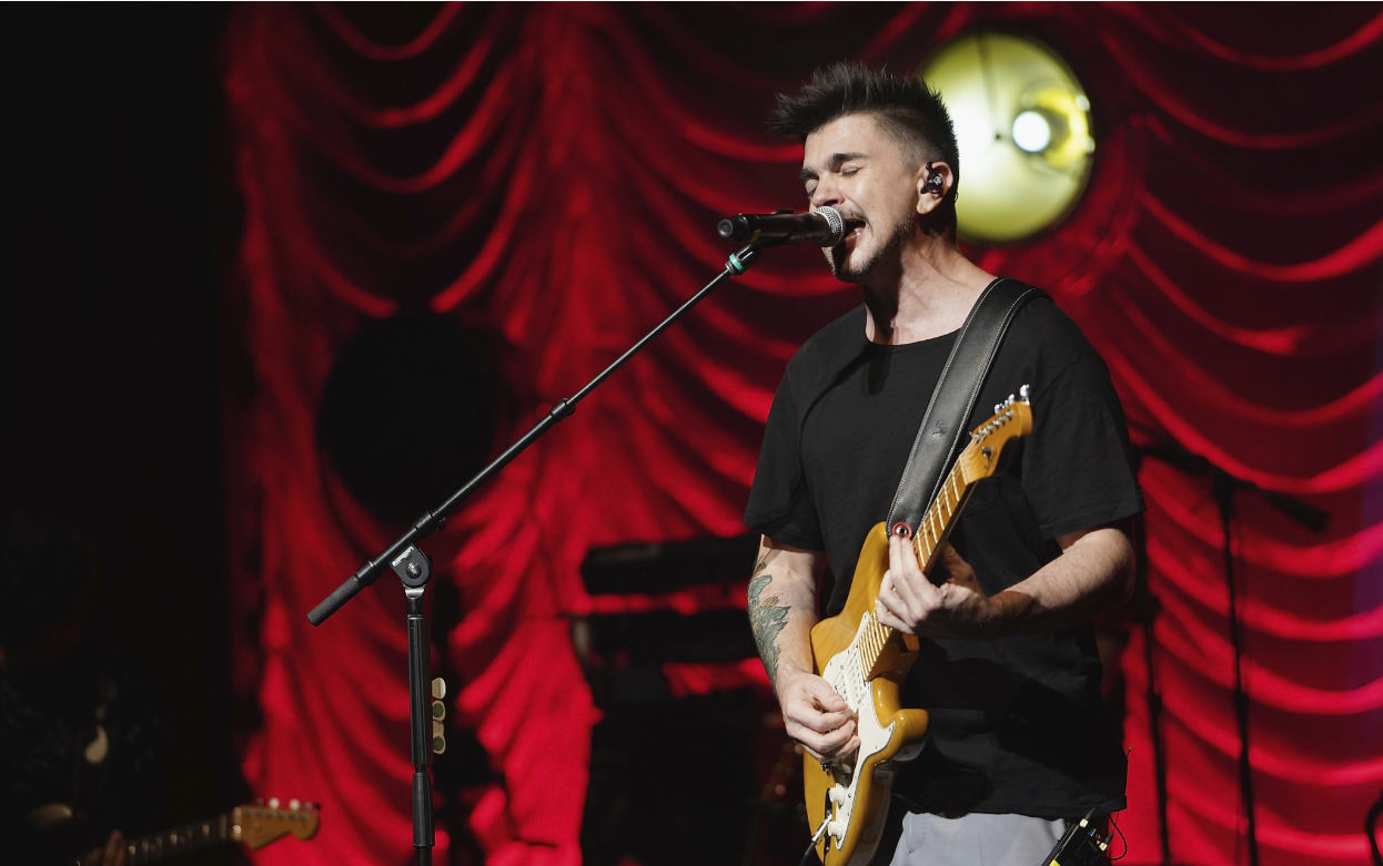 Juanes es nominado a los GRAMMY con 'Pa Dentro' y 'Mis Planes Son Amarte'