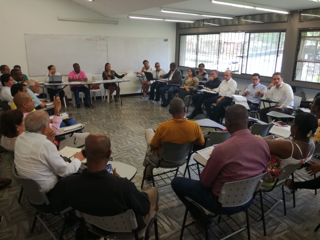 Buscan abrir más servicios en el Hospital Distrital Luis Ablanque de la Plata el 15 de noviembre