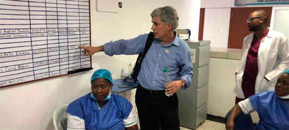 'Nuestro compromiso es acompa&ntilde;ar permanentemente a Buenaventura y normalizar el servicio de salud': Ministro de Salud