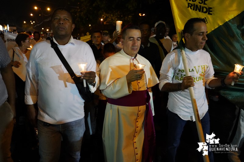 Obispo de Buenaventura invita a la caminata por la vida en el barrio Alberto Lleras