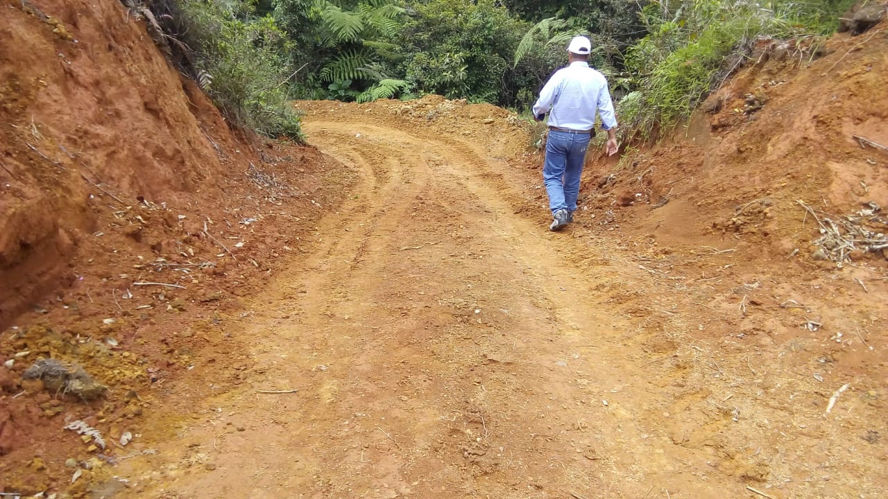 La CVC suspendió vía carreteable en zona rural de Dagua