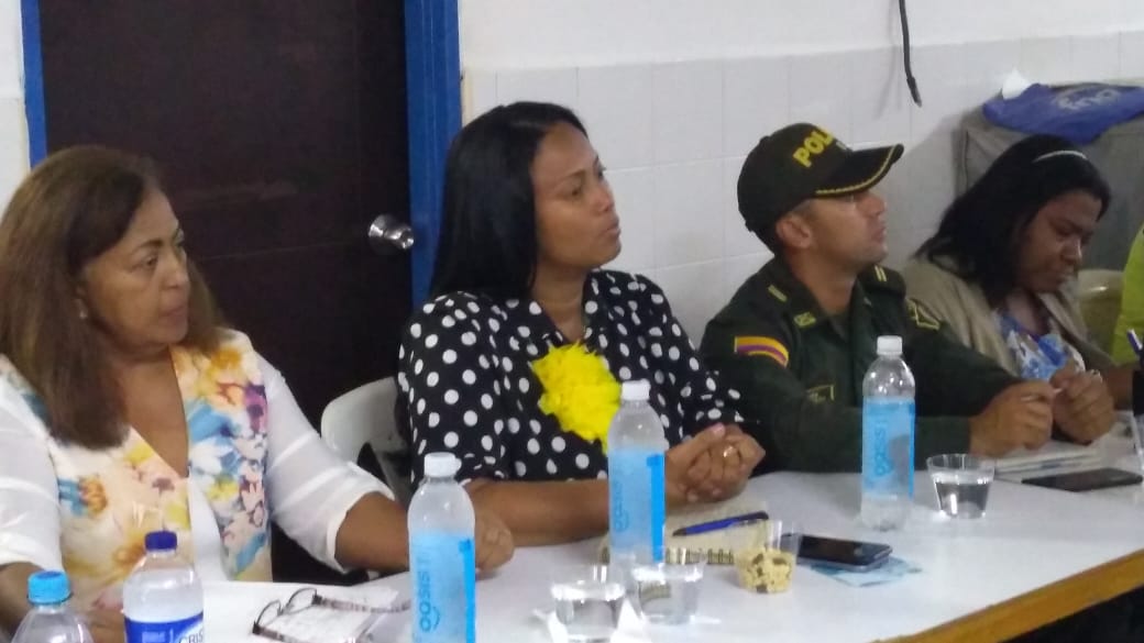 La alcaldesa Maby Viera escuchó a los trabajadores de la ESE Luis Ablanque de la Plata y citó a junta extraordinaria para analizar situación de la entidad