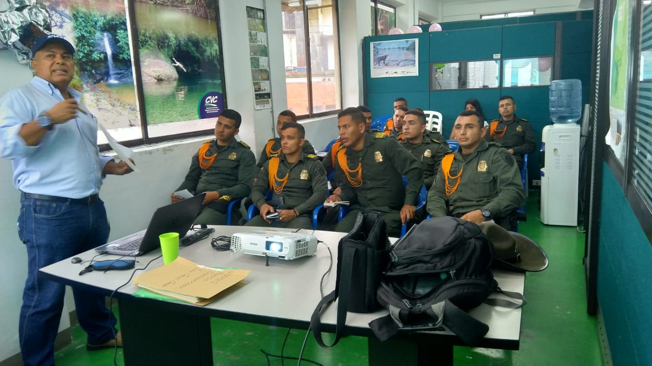 La CVC adelanta capacitaciones a Policía de Carabineros