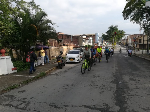Deporte y medio ambiente, unidos en la bicicletada ambiental por los humedales en Buga
