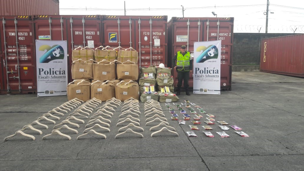 Más de 192 mil unidades de mercancía de contrabando aprehendidas en puertos de Buenaventura