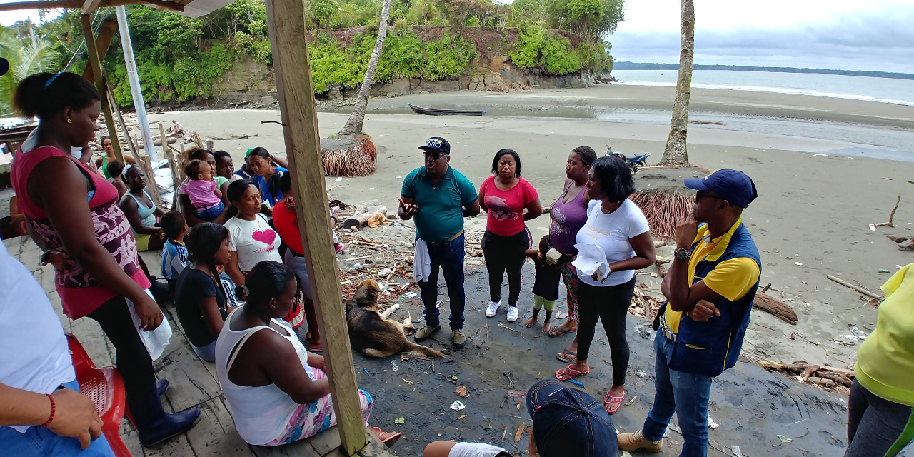 La Administración Distrital acordó acciones con el Consejo Comunitario de Juanchaco para reubicación de viviendas afectadas por erosión costera