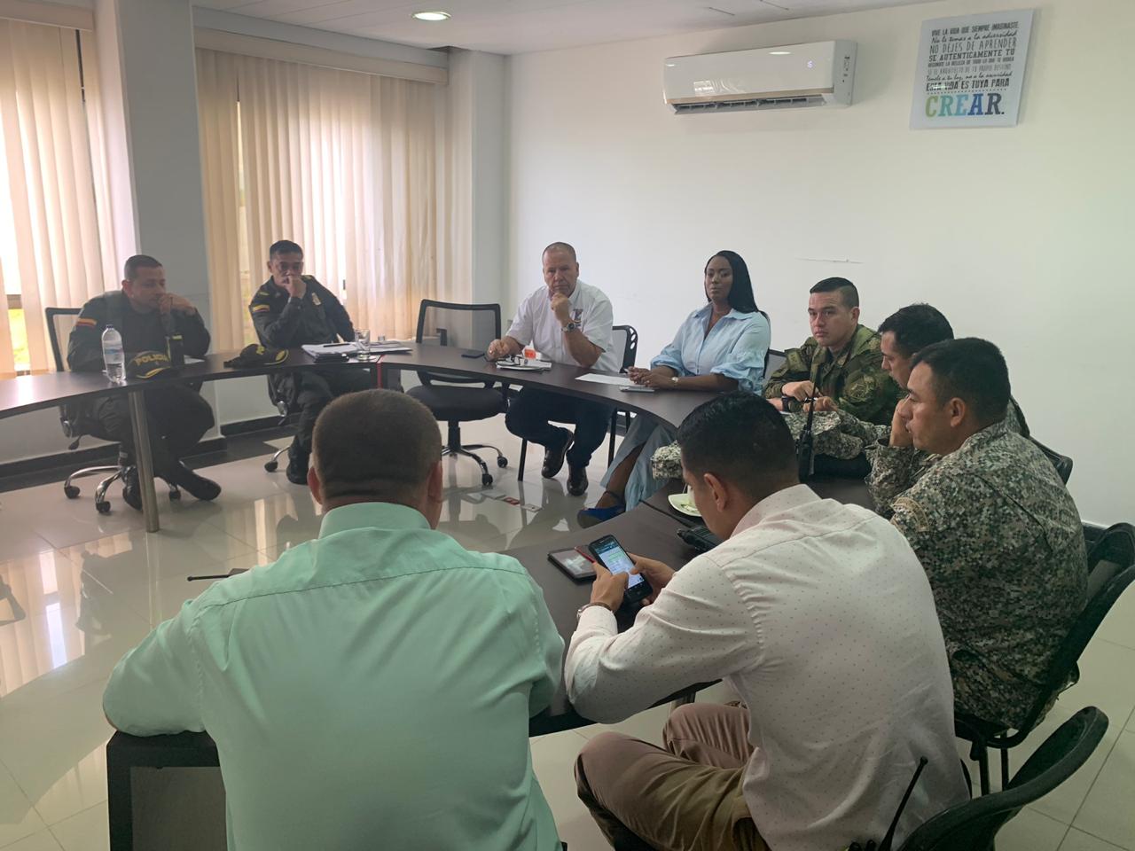 La alcaldesa Maby les reiteró a los representantes de la Fuerza Pública el compromiso que deben tener para restablecer el orden público en la ciudad