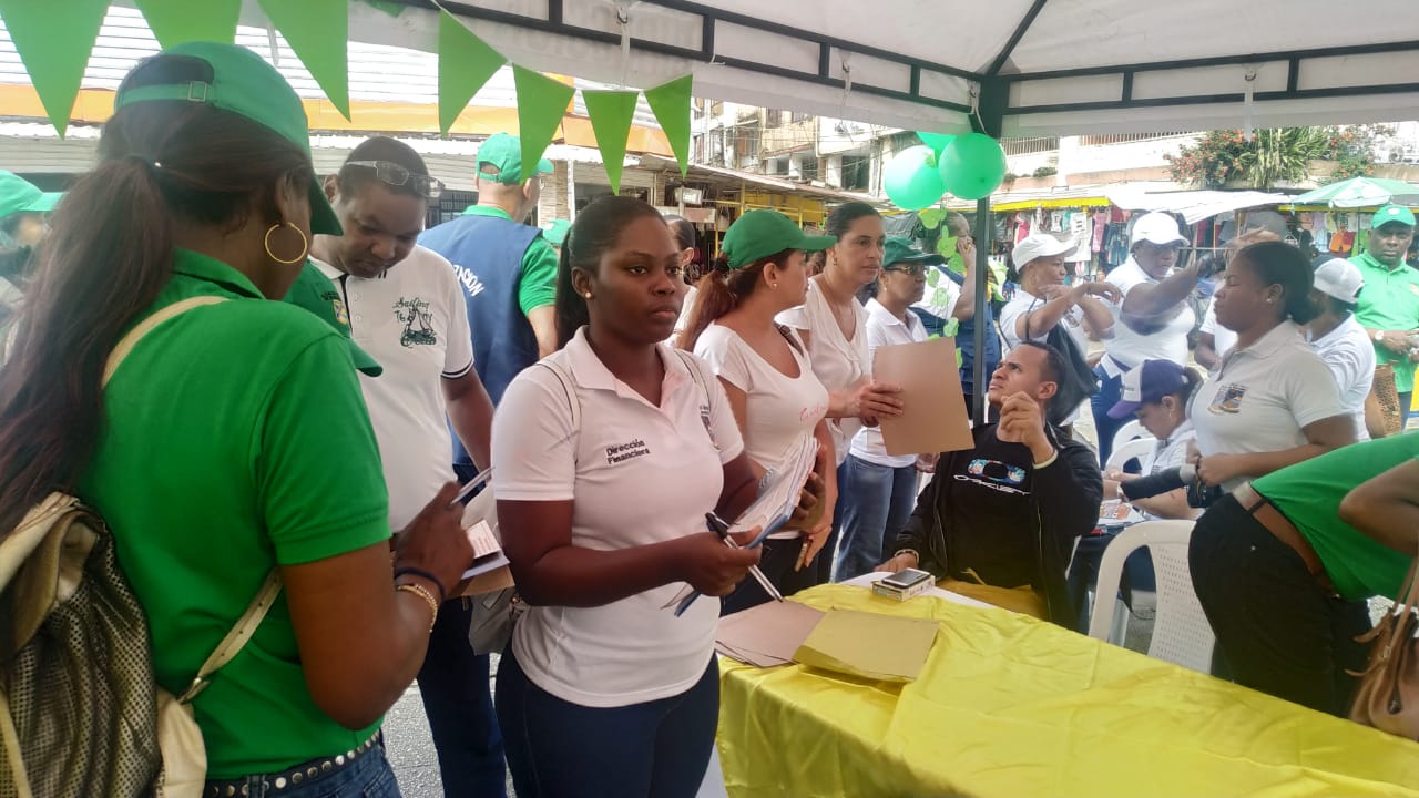 La Administración Distrital de Buenaventura realiza Campaña Cultura Tributaria en Pueblo Nuevo