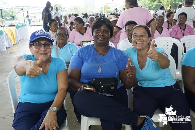 La Alcaldía Distrital realizó integración con grupos de adultos mayores de Buenaventura