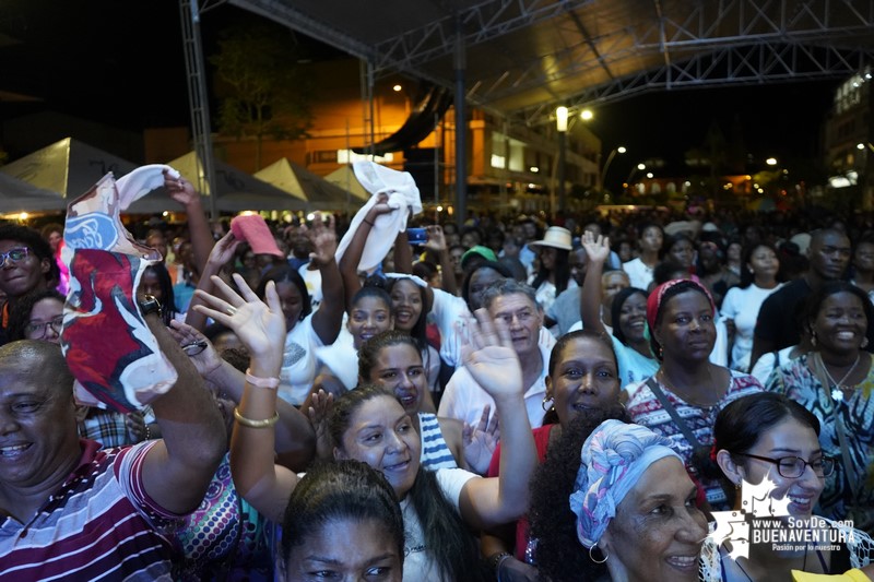 Masiva asistencia de público en la vigésima versión del Encuentro de Cantores de Río