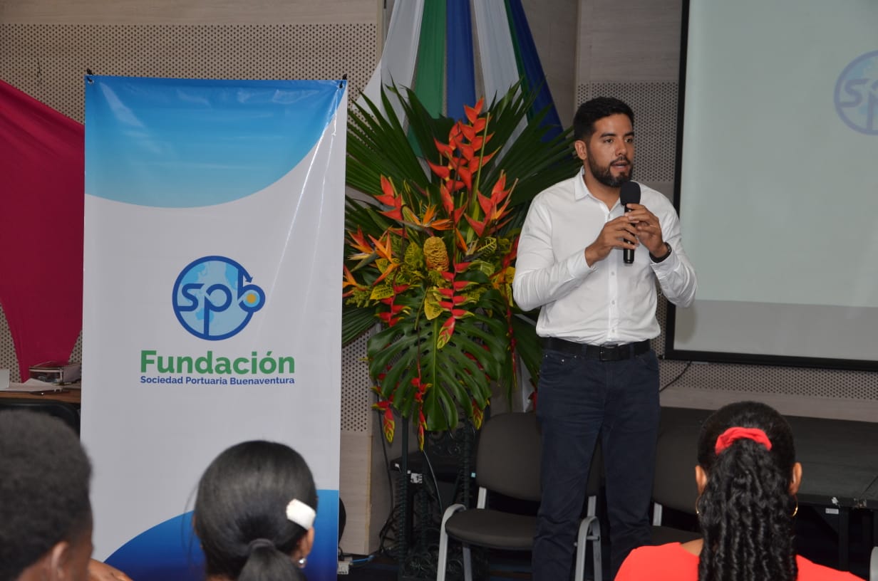 La fundación Sociedad Portuaria Buenaventura, entregó informe de resultados del programa de becas y anunció el nacimiento de Amasbuen