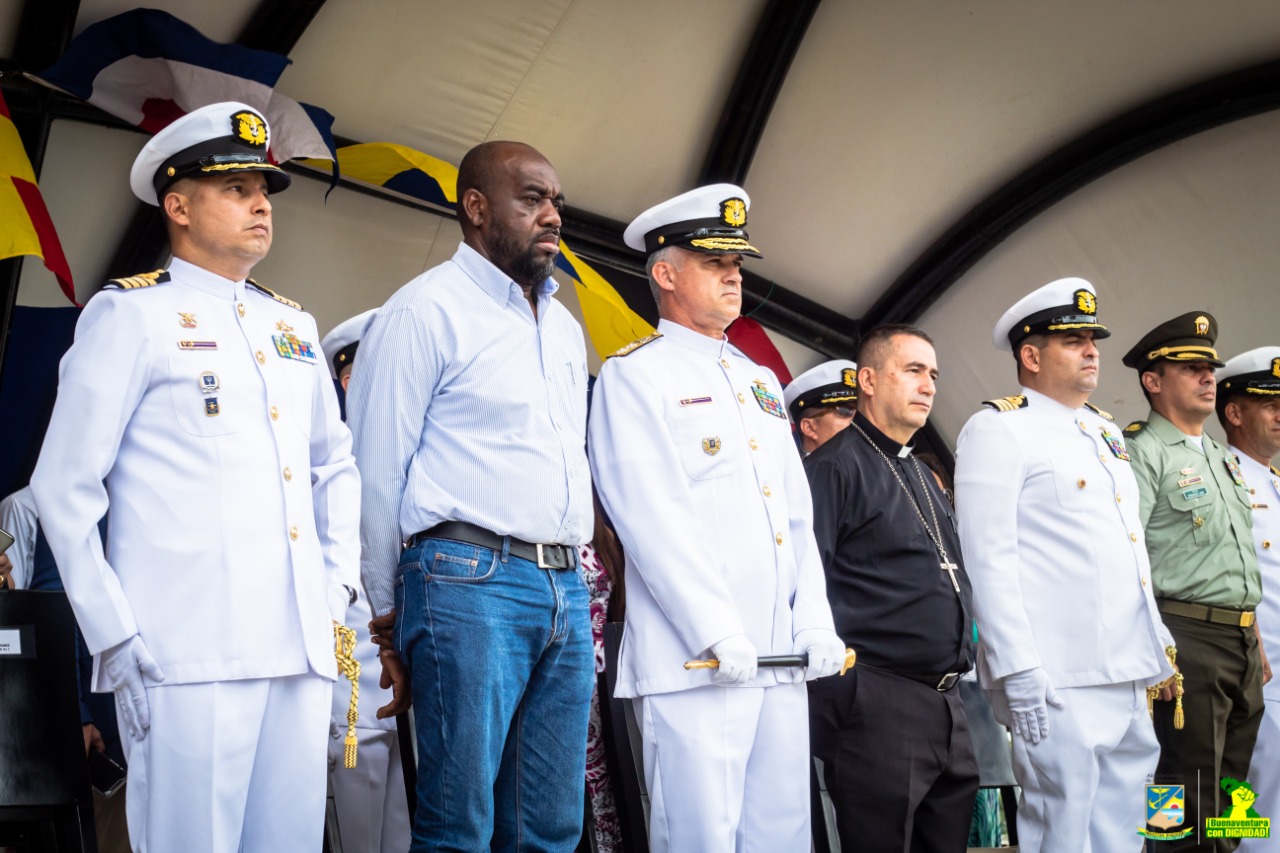 Alcalde participó en la ceremonia de relevo del comandante de la Brigada de Infantería de Marina No. 2