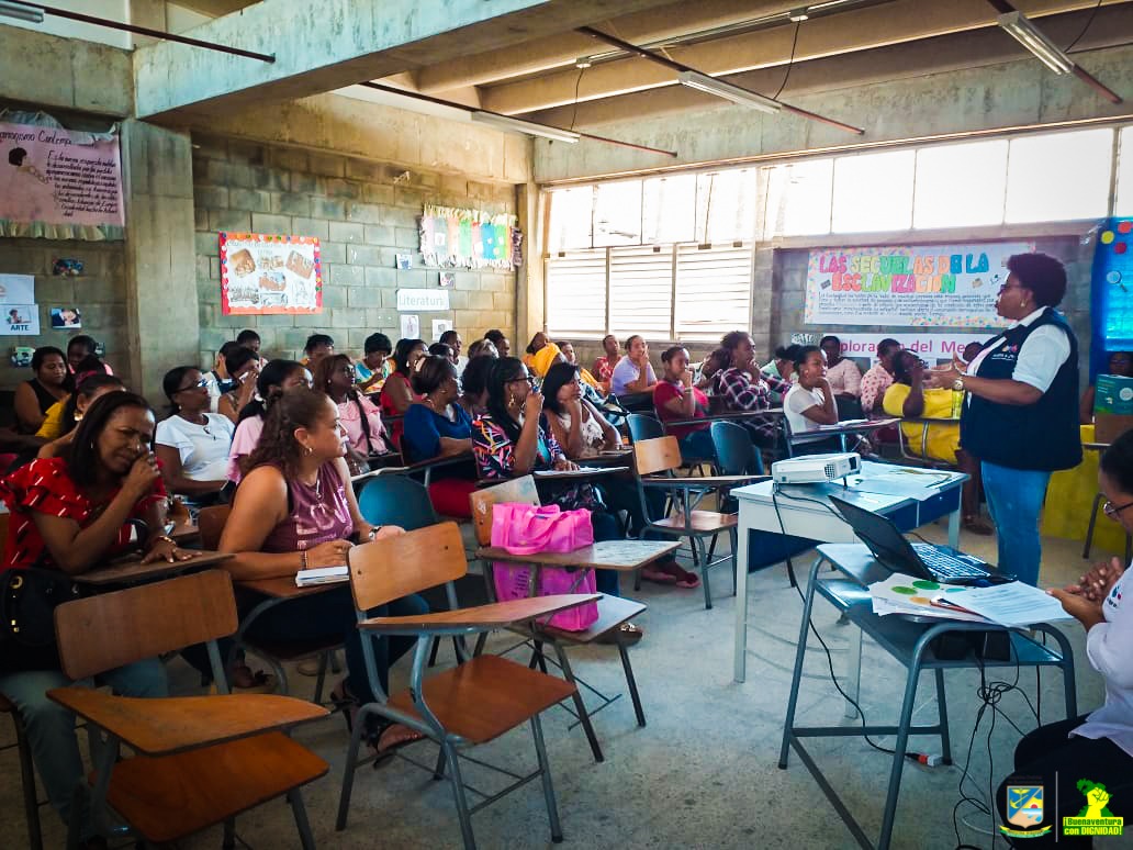 Docentes de preescolar y básica primaria recibieron taller por parte de personal de calidad de la Secretaría de Educación
