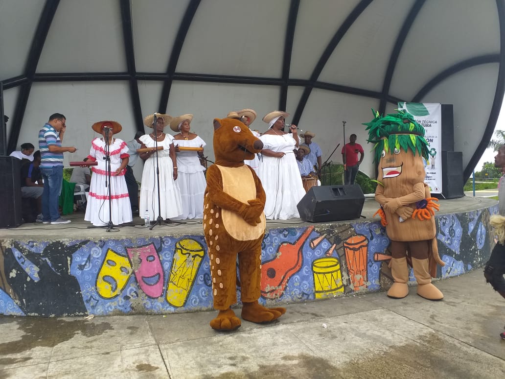 Se realizó la primera competencia de ploggin en Buenaventura