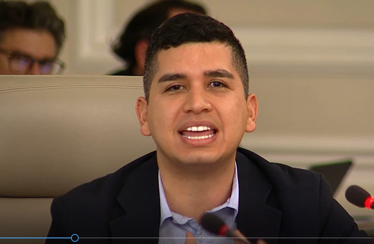 Colombianos de estratos 1 y 2 podrán diferir a 36 meses el pago de los servicios de agua, luz y gas del próximo mes, anunció el Gobierno nacional