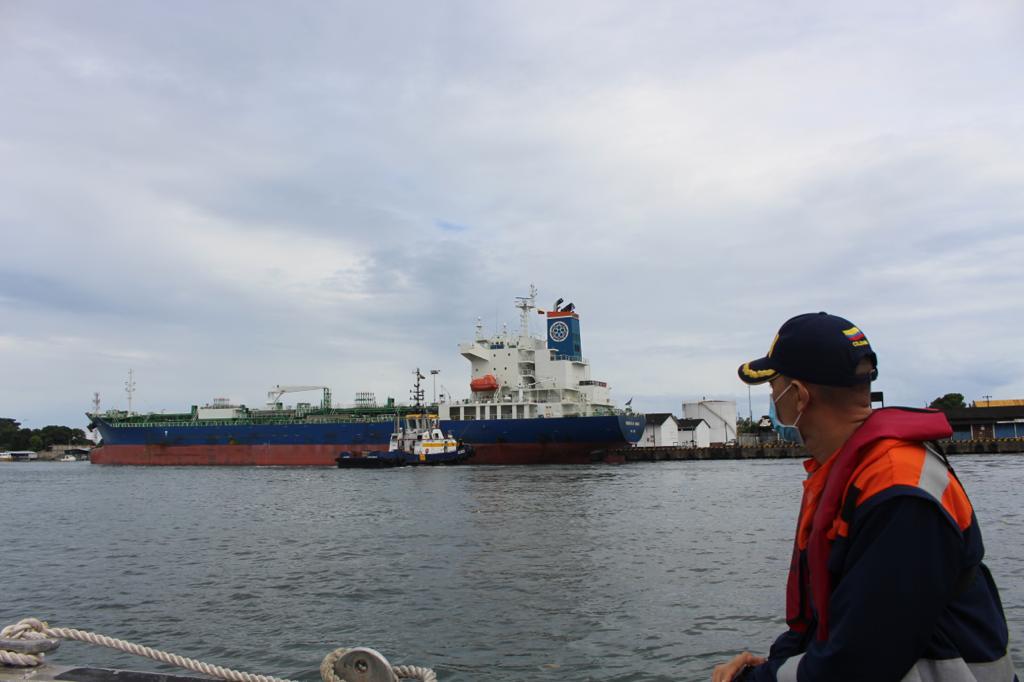 Dimar recibió a la embarcación con mayores dimensiones que ha ingresado al puerto de Tumaco