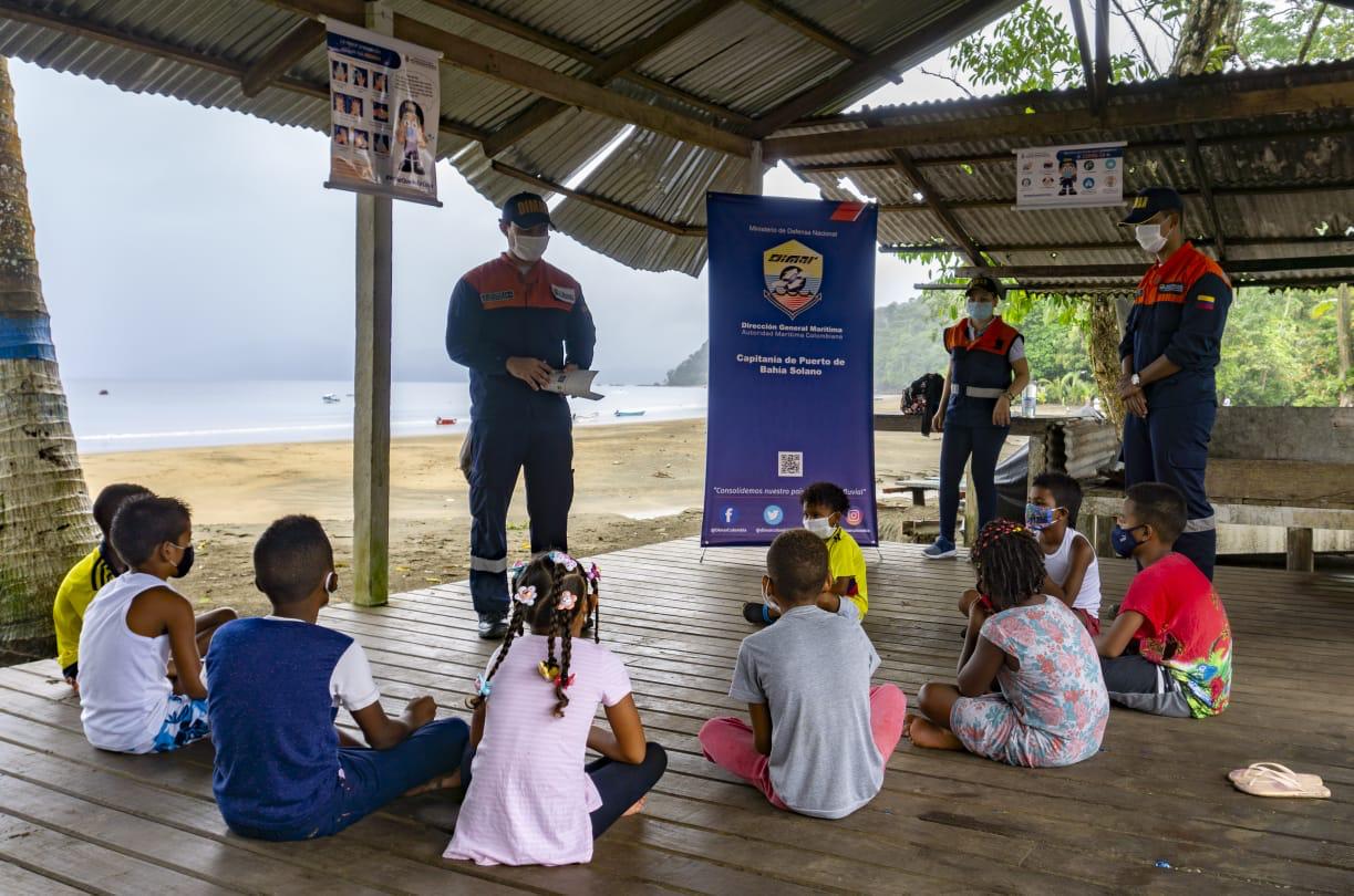 La Dimar socializa conceptos básicos de tsunami con niños del Chocó