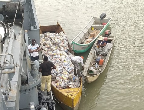 La Armada de Colombia entregó más de siete mil mercados en el pacífico sur
