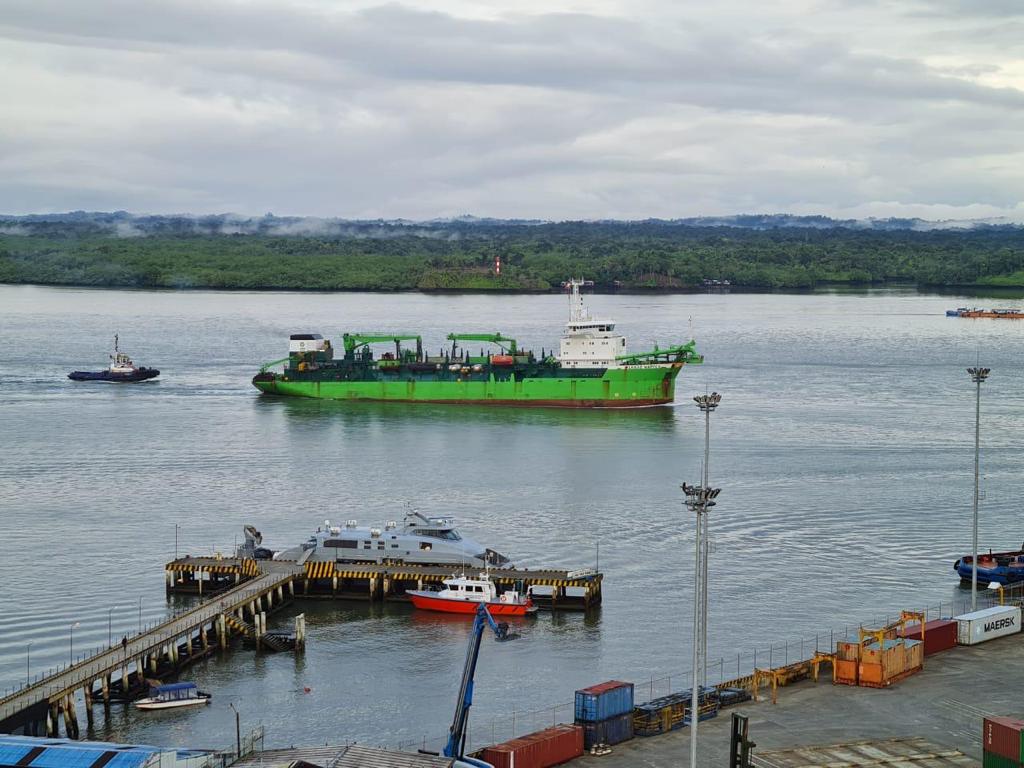 La DIMAR acompañó y supervisó el dragado de mantenimiento del canal de acceso al Puerto de Buenaventura